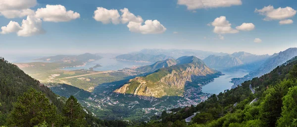 Zatokę Kotorską Lato Rano Panorama Miasto Kotor Czarnogóra — Zdjęcie stockowe
