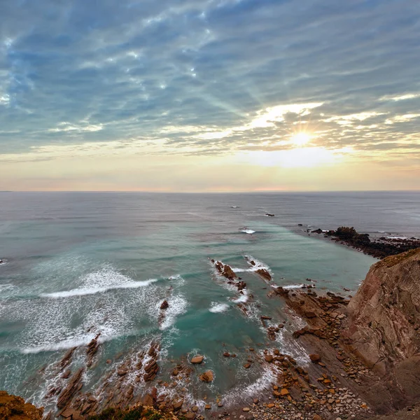Ηλιοβασίλεμα Ωκεανό Τοπίο Βραχώδη Ακτή Ισπανία — Φωτογραφία Αρχείου