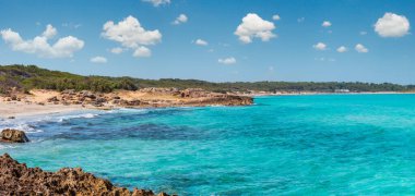 Pitoresk Ionian sea Plajı Punta della Suina Gelibolu şehir: Salento, Puglia, İtalya.