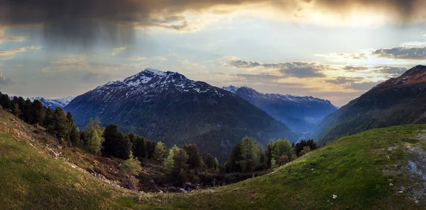Wieczór Lato Górskiej Widok Timmelsjoch Drogi Alpejskiej Włoski Austria Granicy — Zdjęcie stockowe