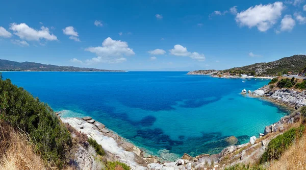 Sommer Meereslandschaft Mit Aquamarinklarem Wasser Blick Vom Ufer Sithonia Chalkidiki — Stockfoto