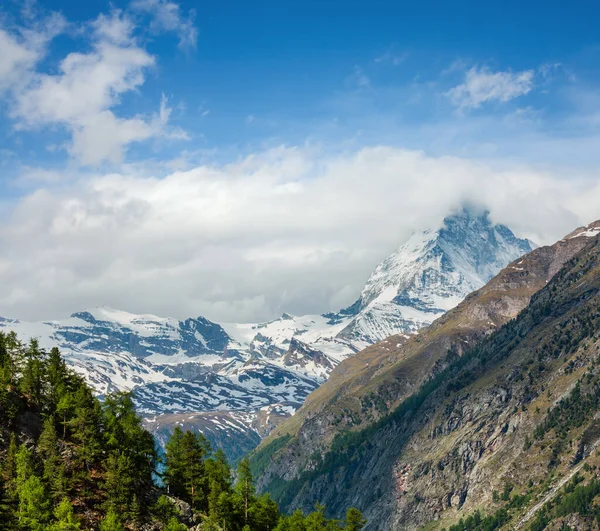 Widok Góry Matterhorn Lato Alpy Szwajcaria Przedmieściach Zermatt — Zdjęcie stockowe