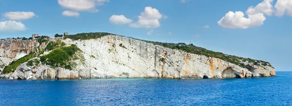 蓝色洞穴从渡轮 希腊扎金索斯 Cape Skinari 的视图 — 图库照片
