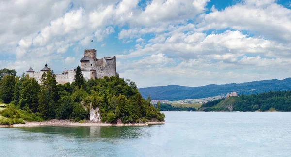 Niedzica Castle Nebo Hrad Dunajec Letní Bouřky Panorama Polsko Stavět — Stock fotografie