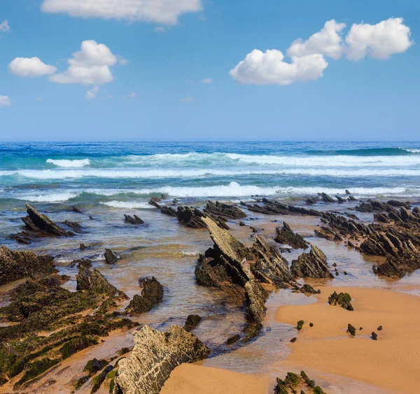 Formazioni Rocciose Sulla Spiaggia Sabbiosa Algarve Costa Vicentina Portogallo — Foto Stock