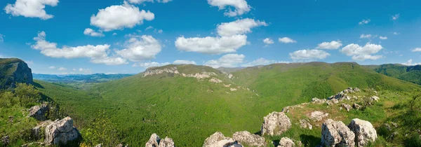 Spring Crimea Mountain Country Panorama Med Dal Och Sokolinoje Village — Stockfoto