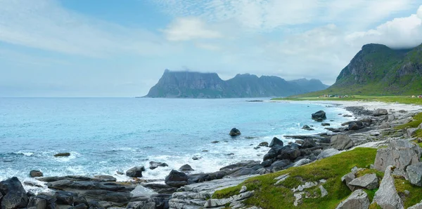 Haukland Spiaggia Rocciosa Panorama Estivo Norvegia Lofoten — Foto Stock