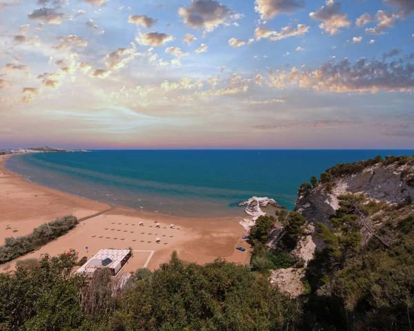 Sommer Lido Portonuovo Adriatischen Strand Blick Vieste Gargano Halbinsel Apulien — Stockfoto