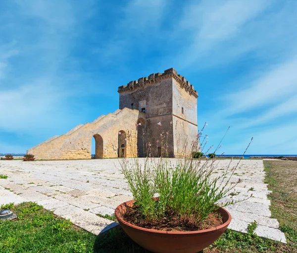 Живописная Историческая Крепость Torre Lapillo Thomas Tower Torre San Tommaso — стоковое фото