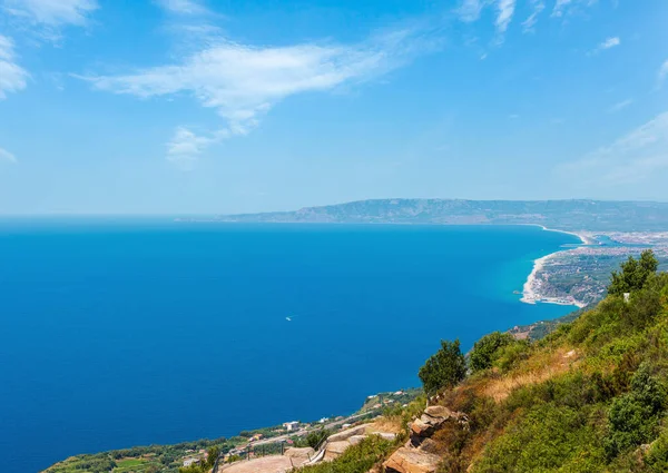 Letní Malebný Výhled Pobřeží Tyrhénského Moře Kalábrie Vrcholu Monte Sant — Stock fotografie