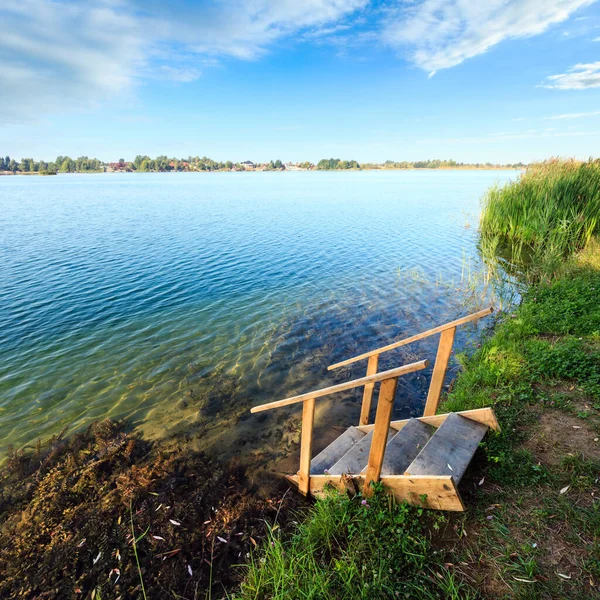 Picturesque Summer Morning Lake Calm Beach Wooden Stairs Water Concept — Stock Photo, Image