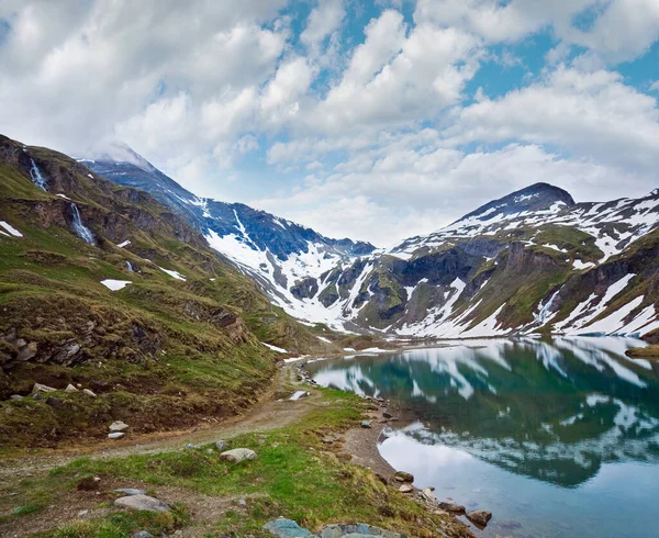 Alpes Montañas Tranquila Vista Verano Reflejos Lago Cerca Grossglockner High — Foto de Stock