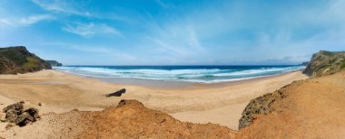 Yaz Cordoama Atlantik Okyanus Sahili (Algarve, Portekiz).