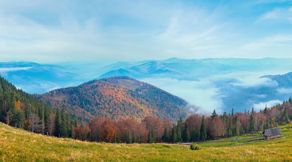 Morgen Herbst Bergplateau Panorama Und Viehzucht Schuppen Karpaten Ukraine — Stockfoto