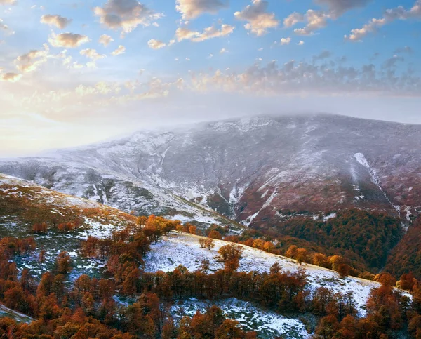 October Carpathian Mountain Plateau First Winter Snow Autumn Colourful Foliage — Stock Photo, Image