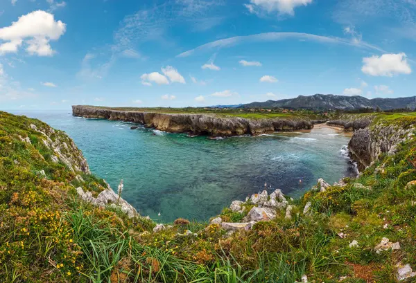Guadamia Beach Aguamia Rocky Coast Summer Scenery Asturias Spain — Stockfoto