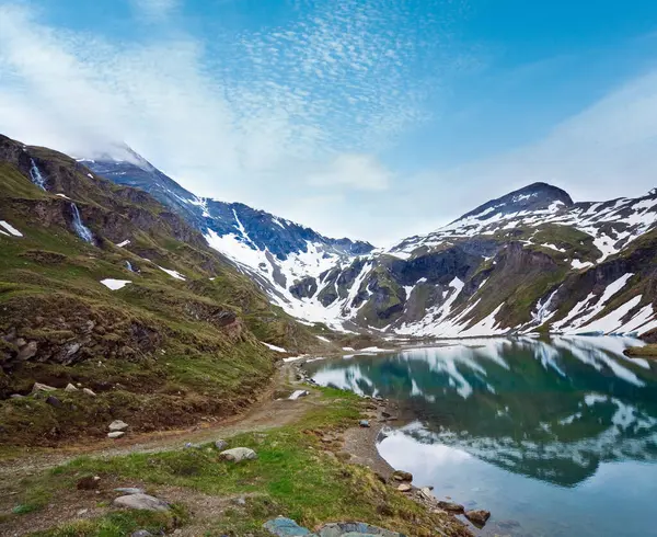 Alpy Pohoří Klidné Letní Pohled Úvahy Jezera Nedaleko Grossglocknerská Vysokohorská — Stock fotografie