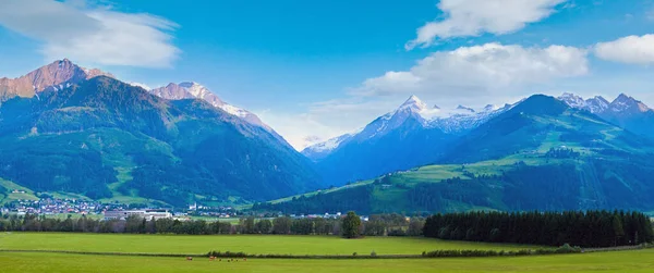 Alpen Berge Beschauliches Land Sommerpanorama Österreich — Stockfoto