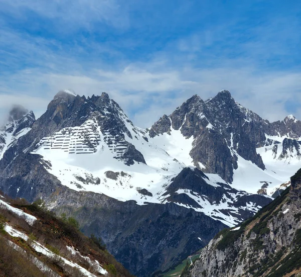 Vue Alpine Été Avec Des Constructions Rétention Neige Sur Montagne — Photo