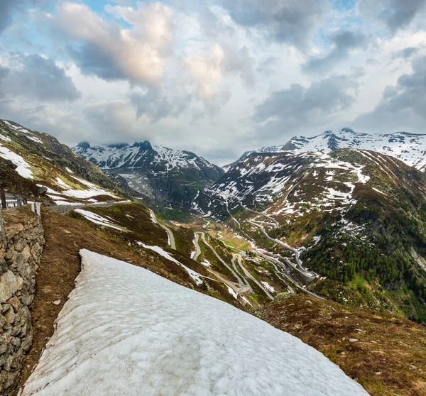 Paisaje Montañoso Verano Con Serpentinas Carreteras Alpinas Grimsel Pass Suiza — Foto de Stock