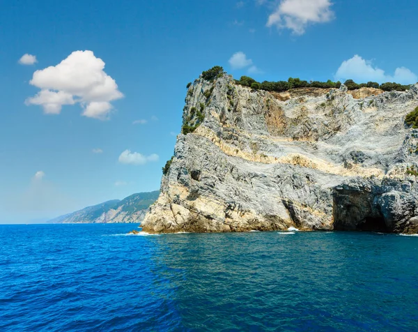Güzel Kayalık Deniz Sahil Palmaria Adası Yakınlarında Portovenere Şairler Körfezi — Stok fotoğraf