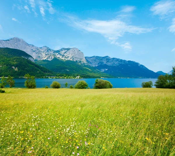 Mooie Zomerse Alpine Lake Grundlsee Weergave Oostenrijk — Stockfoto