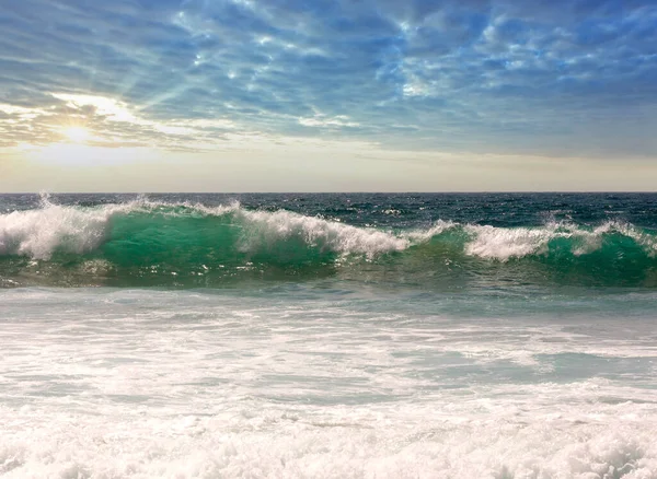 Mořské Bouřkové Vlny Pohled Západ Slunce Pláže — Stock fotografie