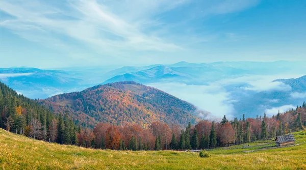 Morgen Herbst Bergplateau Panorama Und Viehzucht Schuppen Karpaten Ukraine — Stockfoto