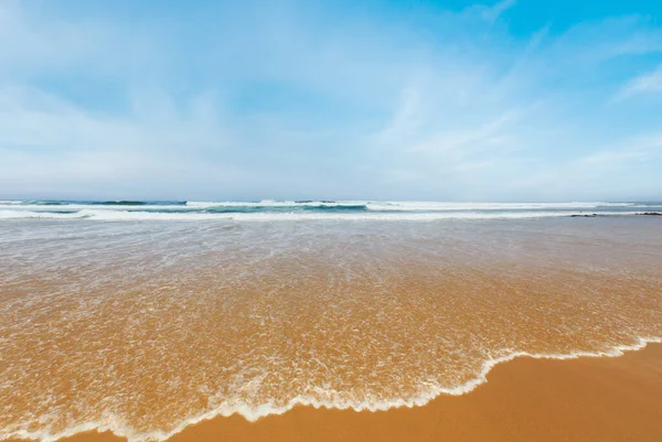 Nyári Homokos Strand Szörf Hullám Algarve Costa Vicentina Portugália — Stock Fotó