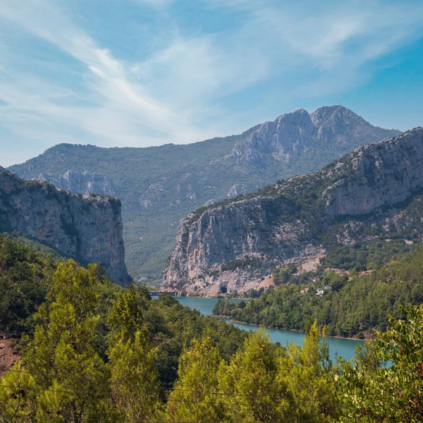 Вид Одной Самых Красивых Дорог Албании Вдоль Берега Озера Шкопет — стоковое фото