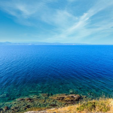 Yaz deniz manzarası (Ormos Panagias, Halkidiki, Yunanistan).