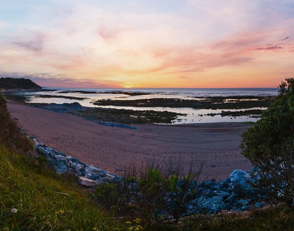 Zachód Słońca Ocean Wybrzeże Widok Plaży Blisko Saint Jean Luz — Zdjęcie stockowe