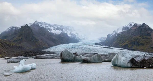 Gletscherzunge Rutscht Von Der Eiskappe Vatnajokull Oder Vatna Gletscher Der — Stockfoto