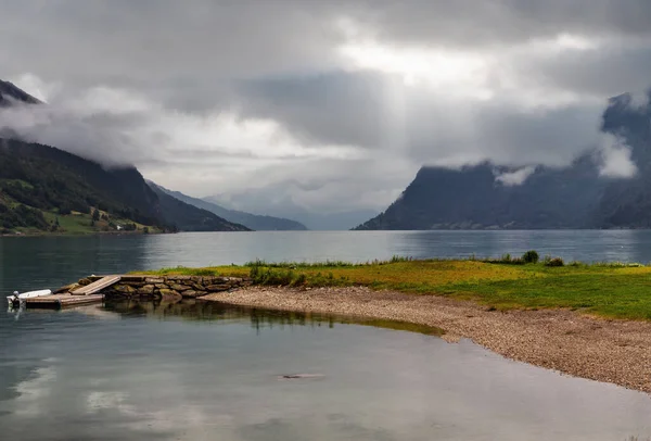 Fjord Lustrafjorden Montagnes Paysage Nuageux Été Norvège Panorama — Photo