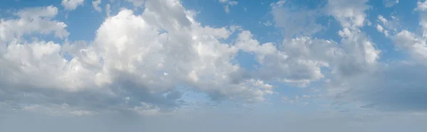 Bardziej Delikatne Precyzyjne Przetwarzanie Mojego Starego Popularnego Nieba Chmurami Tle — Zdjęcie stockowe
