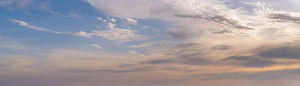 Procesamiento Más Delicado Preciso Antiguo Cielo Popular Con Fondo Nubes — Foto de Stock
