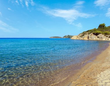 Yaz Deniz Manzaralı Trani Ammouda Plajı (Ormos Panagias, Halkidikya, Yunanistan).