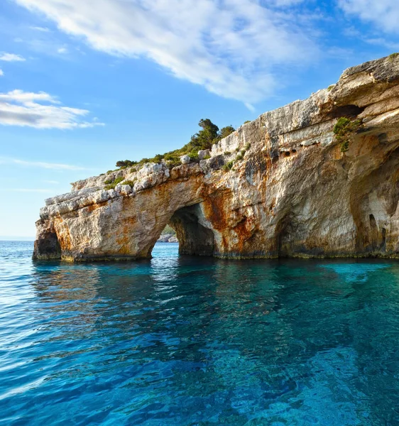 Mavi Mağara tekneden (Zakynthos, Yunanistan, Cape Skinari görünümünü )