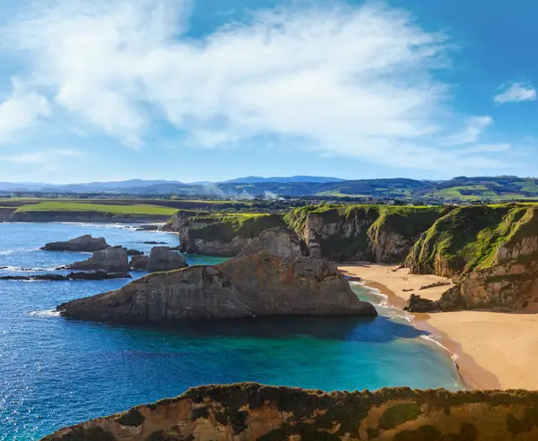 サンディ Mexota ビーチ スペイン 朝の大西洋の海岸線を風景します — ストック写真