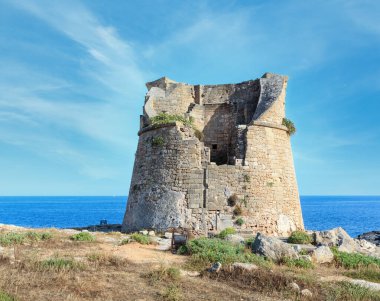 Torre di Porto Miggiano, Santa Cesarea Terme, Salento Adriyatik deniz kıyısı, Puglia, İtalya