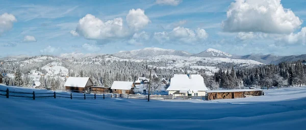 Winter Picturesque Gorgany Massiv Mountains Scenery View Yablunytsia Pass Carpathians — Stock Photo, Image