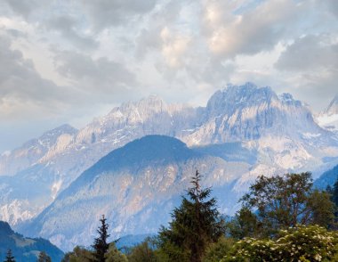 Alp Dağları (Avusturya, İtalyan dolomites için görüş yaz)