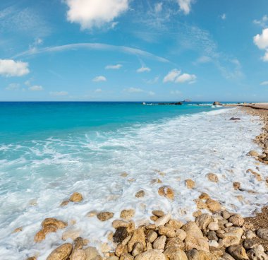 Güzel yaz Lefkada sahil taşlı beach, Yunanistan, İyon Denizi