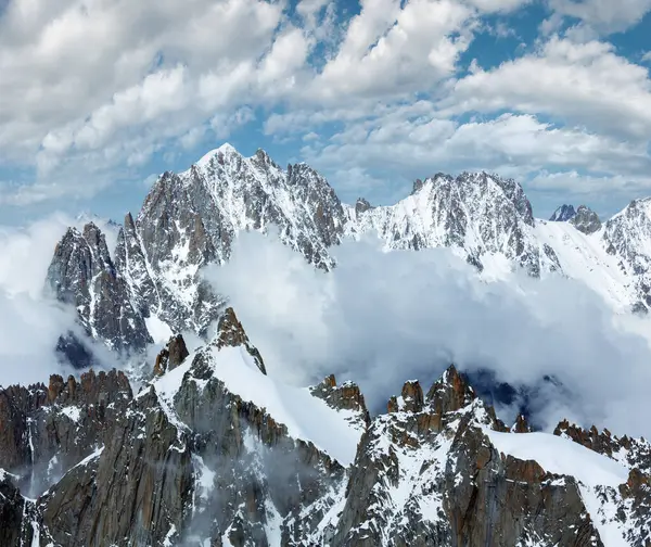 Masyw Górski Mont Blanc Lato Widok Góry Aiguille Midi Francja — Zdjęcie stockowe
