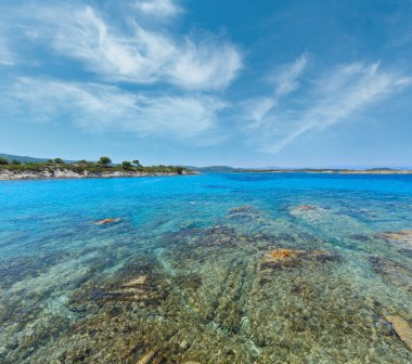 Ege Denizi sahil peyzaj, görünümü yakınındaki Karidi beach (Chalkidiki, Yunanistan).
