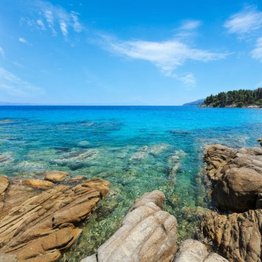 Ege deniz kıyısı manzarası (Karidi plajı yakınında), Chalkidiki, Yunanistan.