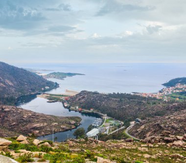 Xallas Nehri'nin ağzında. Atlantik coasline görünümünden Ezaro şelale (Dumbria, Galiçya, İspanya).