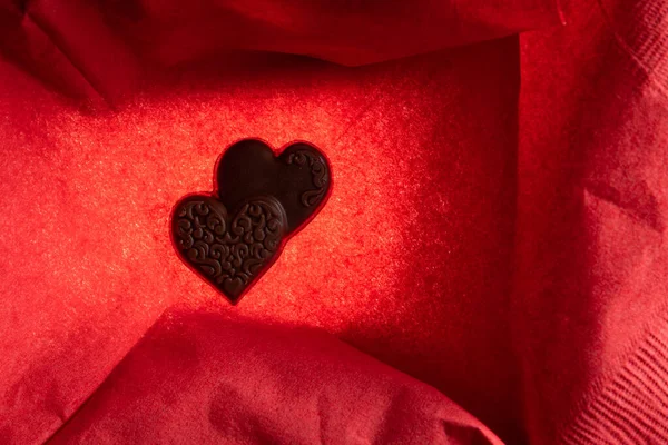 Heart Shaped Chocolates Box Light Glow Red Napkin Color — Stock fotografie