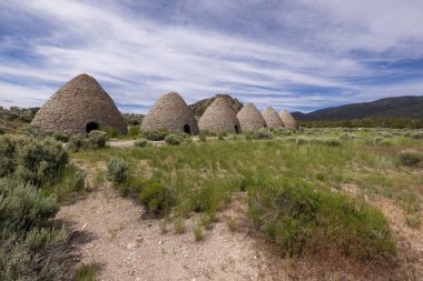 Bu şekilli kömür fırınları 1876 'dan 1897' ye kadar ağaçlardan kömür yapmak ve bölgede gümüş cevheri işlemek için kullanılmış..