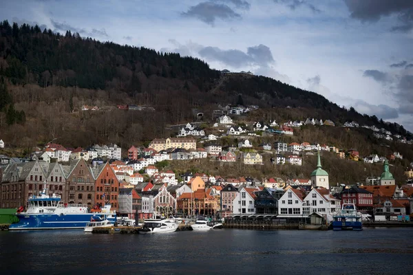 Norveç Bergen Kentindeki Popüler Bryggen Rıhtımı — Stok fotoğraf